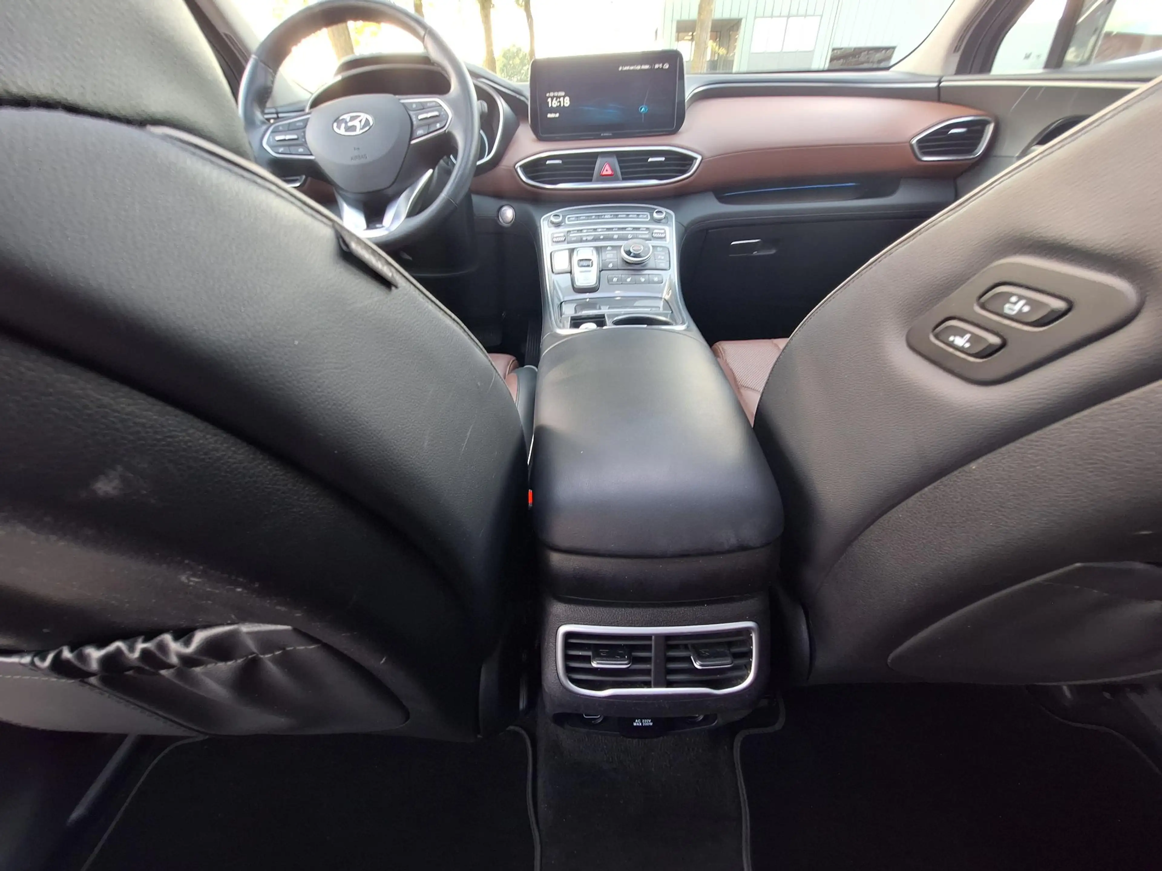 Hyundai SANTA FE 1.6 T-GDI PHEV Premium Sky | SOH: 96,8% | Panorama — photo 38
