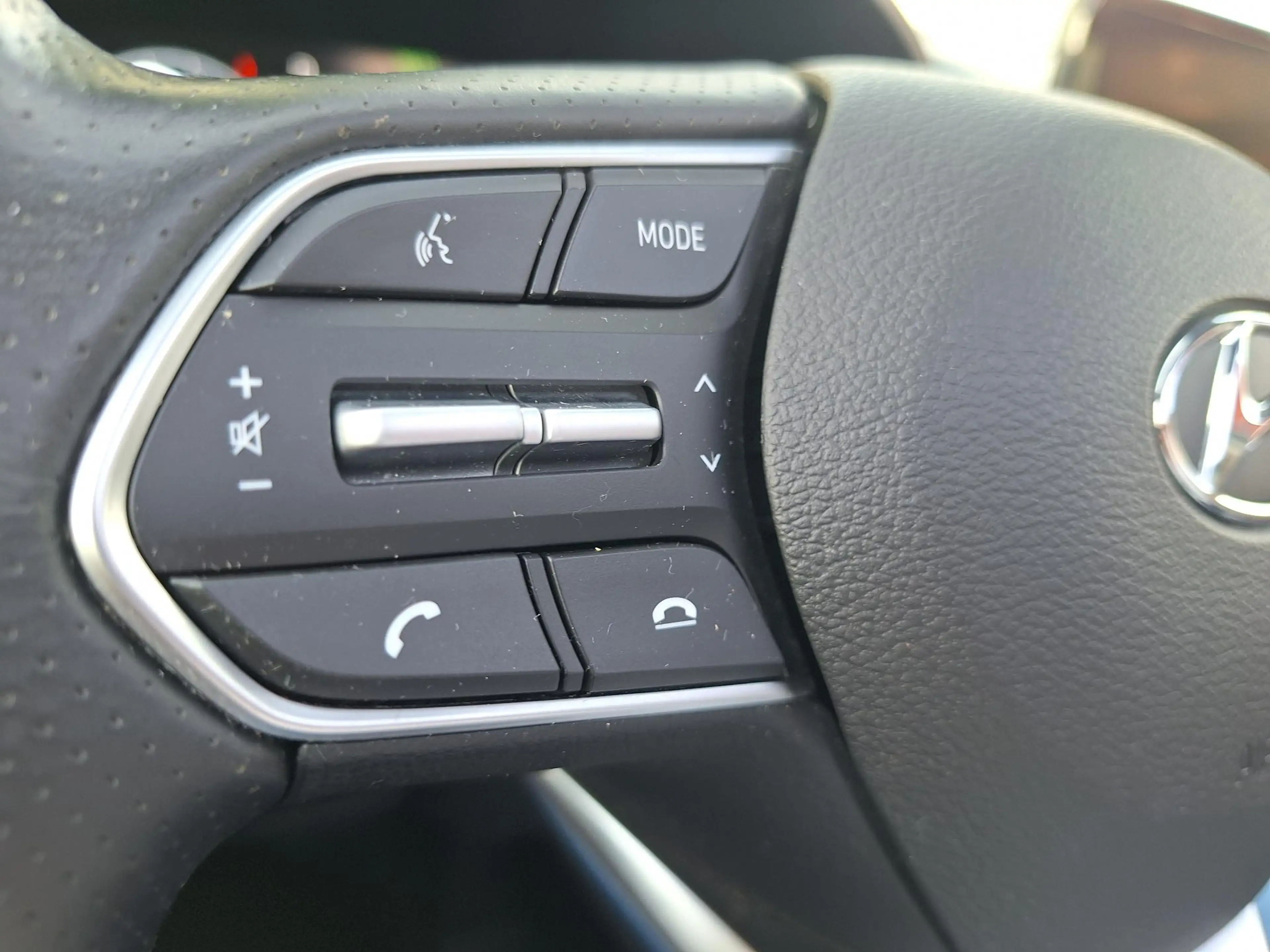 Hyundai SANTA FE 1.6 T-GDI PHEV Premium Sky | SOH: 96,8% | Panorama — photo 28