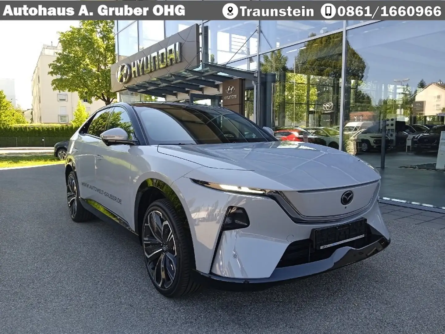 Mazda CX-6e Automatik Takumi + 21 Zoll Grau - 1