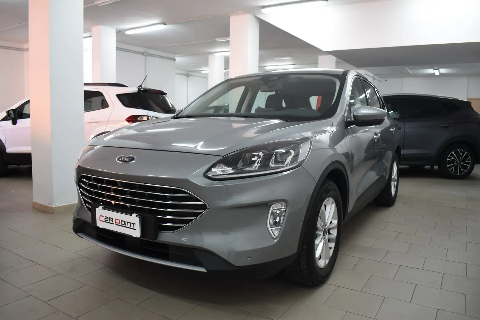 Ford Kuga 1.5 EcoBlue 120 CV aut. 2WD Titanium X Grigio - 2