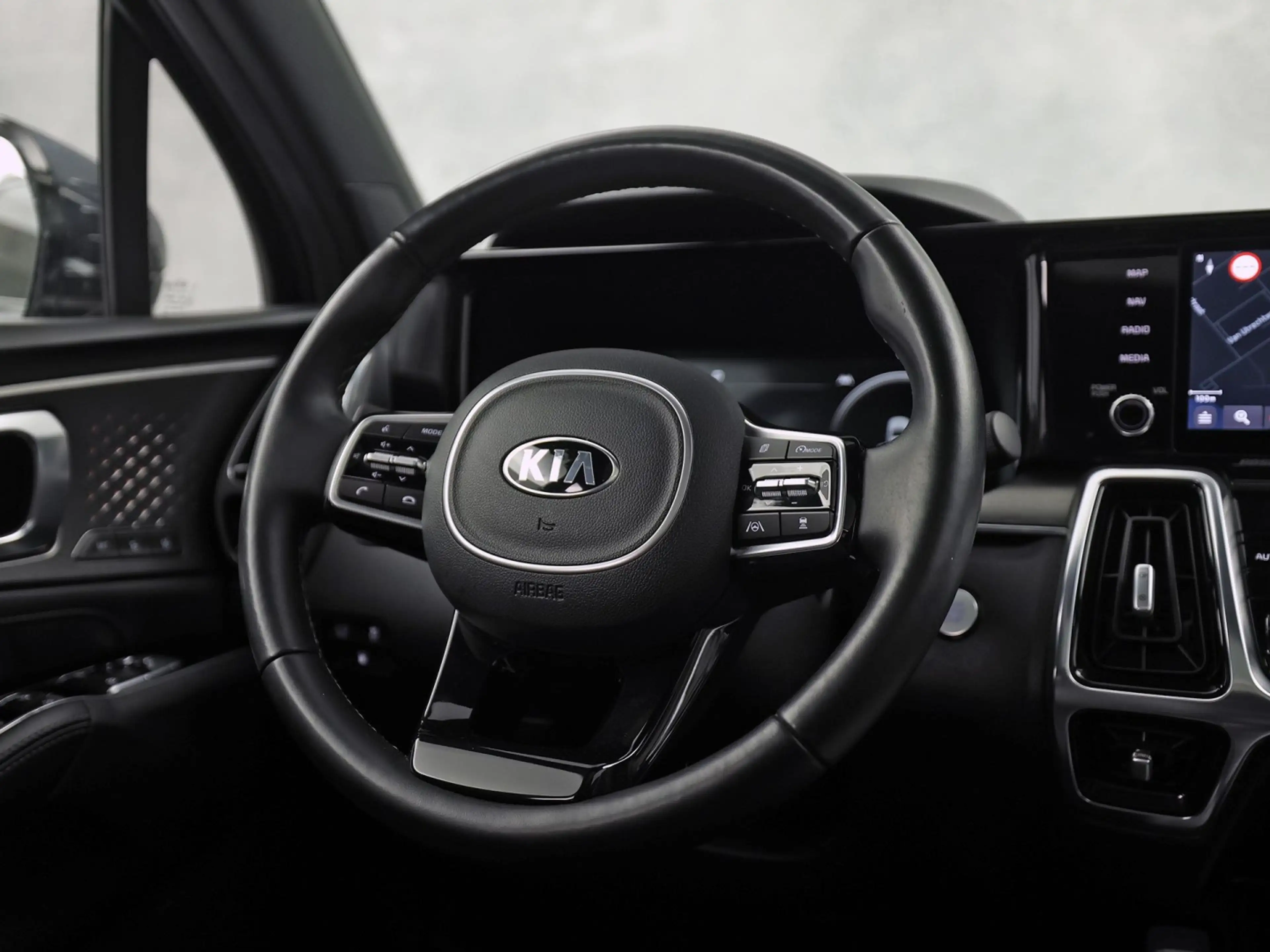 Kia Sorento 1.6 T-GDI Plug-in Hybrid 4WD ExecutiveLine 7 Perso — photo 22