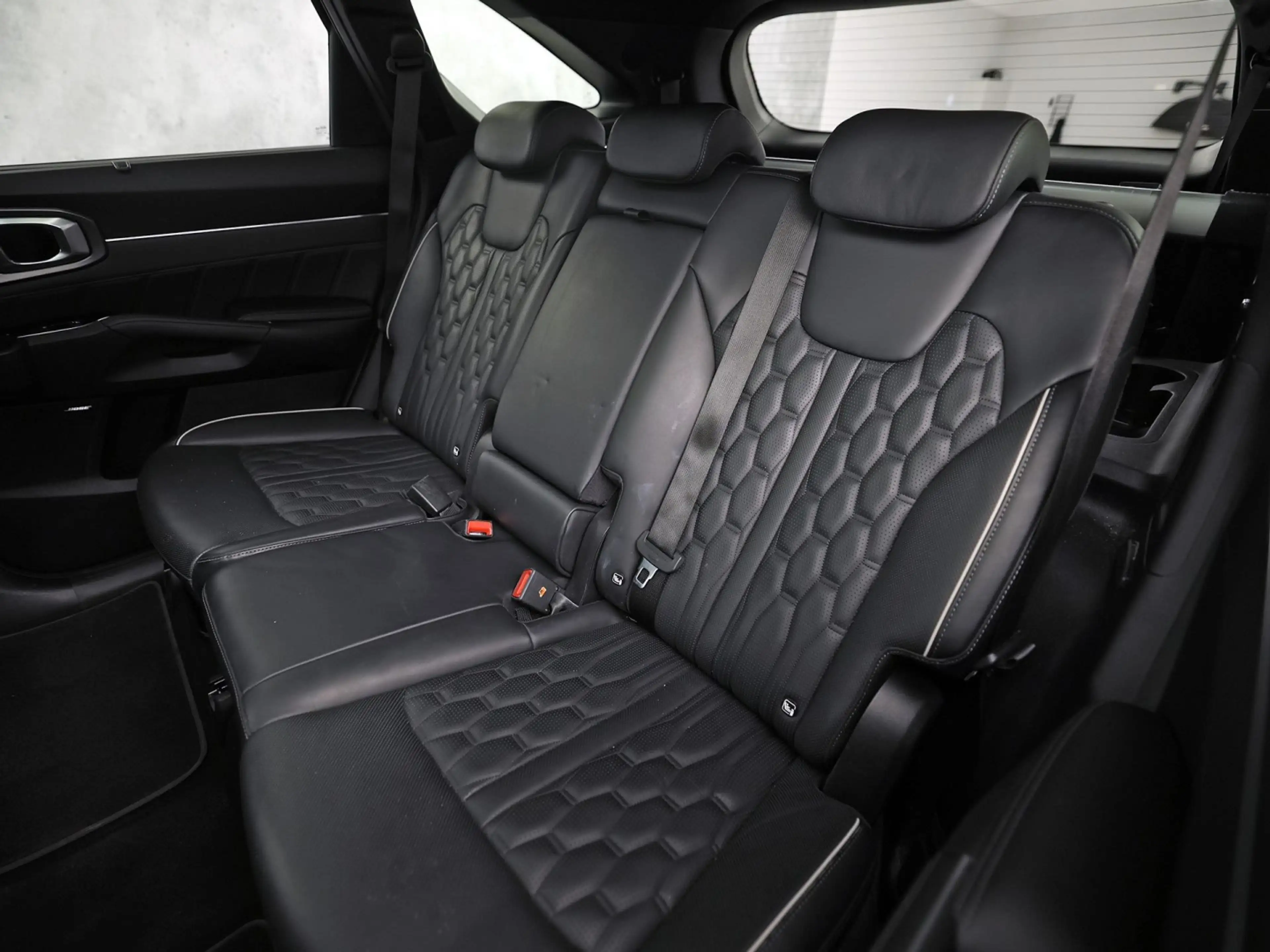 Kia Sorento 1.6 T-GDI Plug-in Hybrid 4WD ExecutiveLine 7 Perso — photo 18