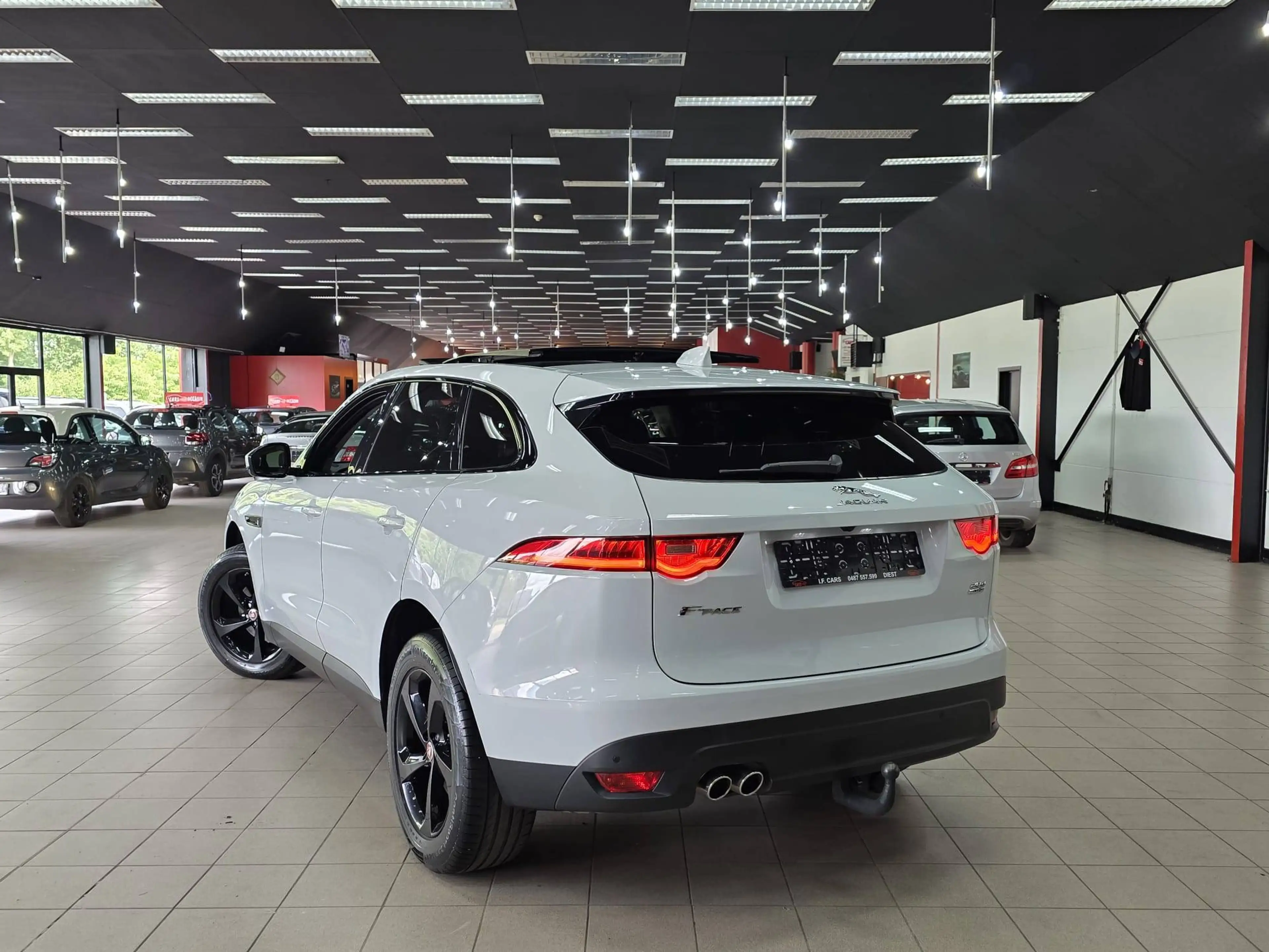 Jaguar F-Pace F-Pace 2.0 D AWD Limited Edition Prestige**EXPORT OF HANDELAAR VERKOOP** — photo 5