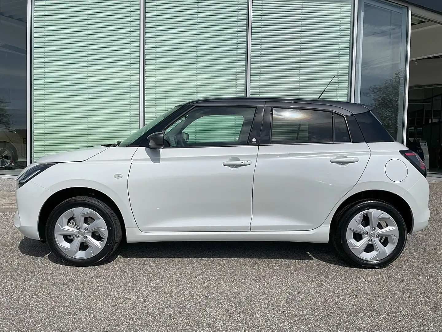 Suzuki Swift 1,2 Hybrid Allgrip Shine Weiß - 2