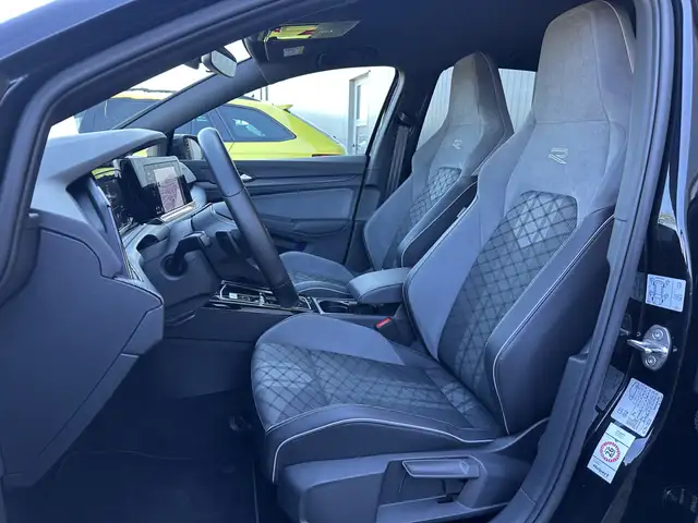 Volkswagen Golf view 9