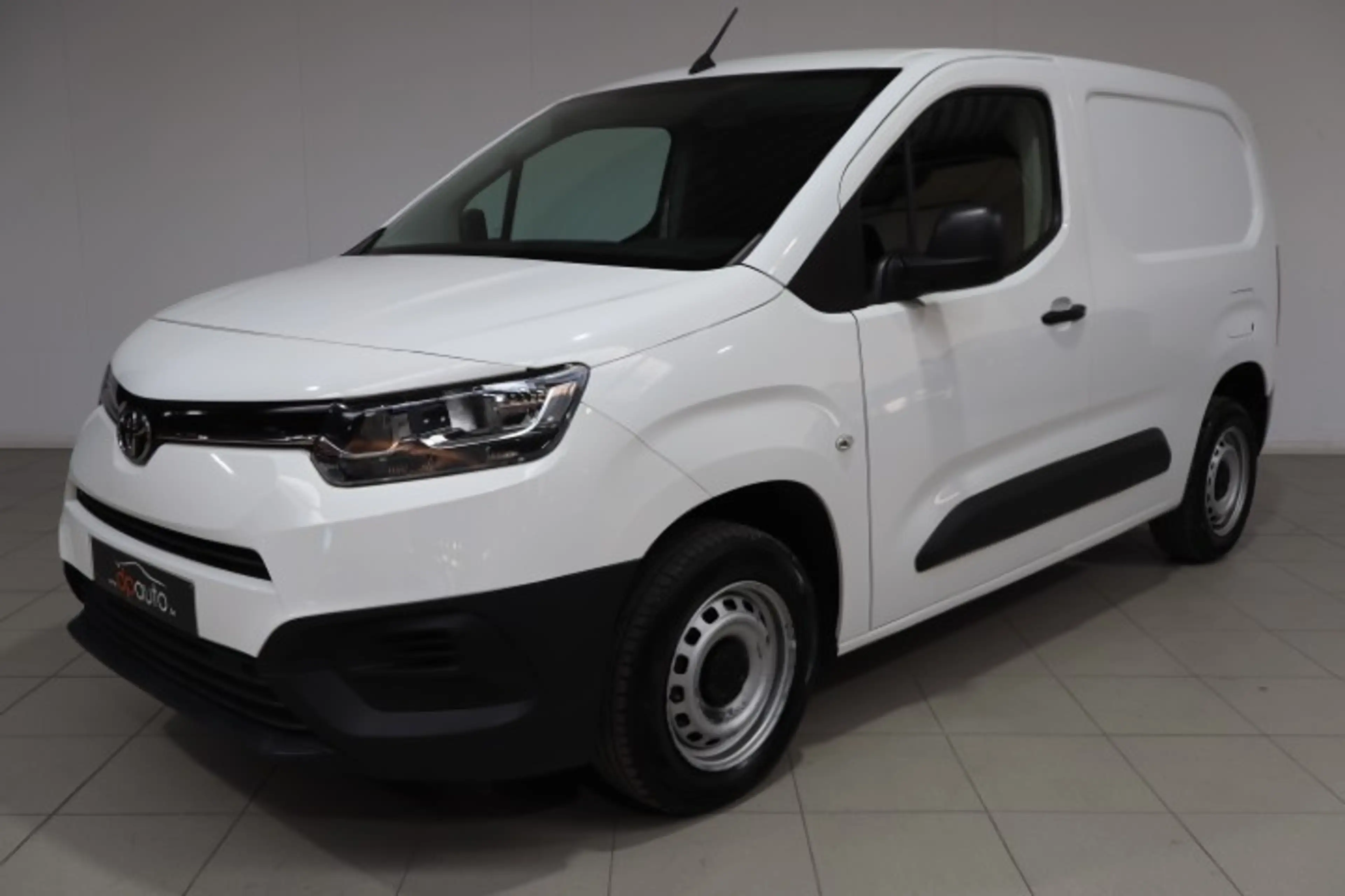 Toyota Proace 1.5 D — photo 2