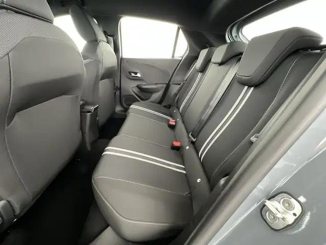 Opel Corsa view 8
