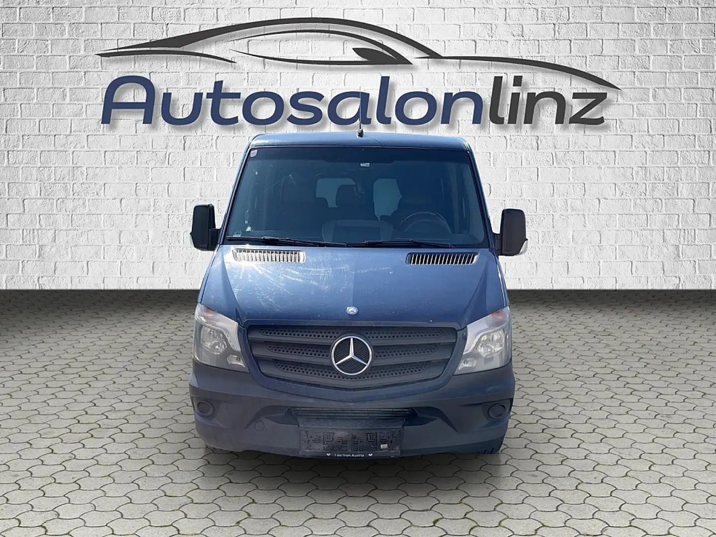 Mercedes-Benz Sprinter mit 9 Sitzen und Laderaum Blau - 2