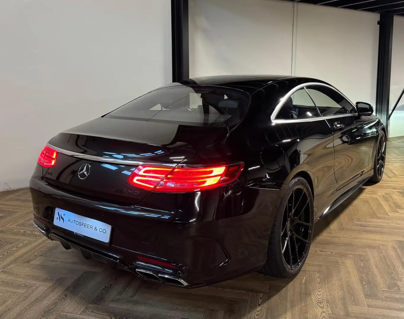 Mercedes-Benz S 63 AMG Coupé PANO MASSAGE VOL Noir - 2