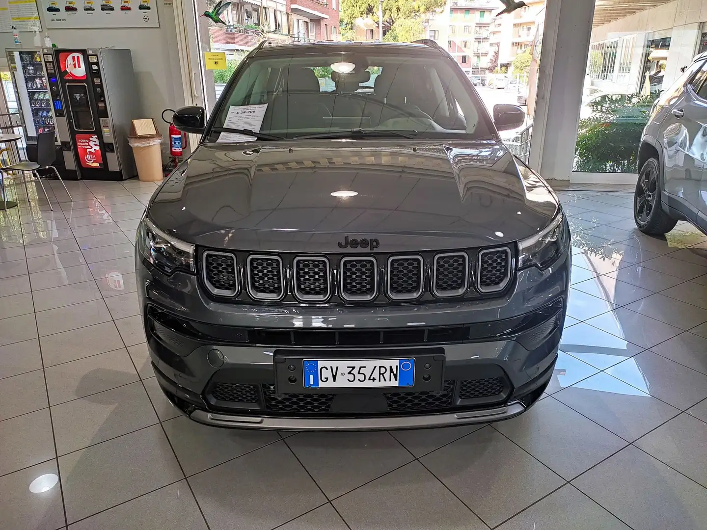 Jeep Compass 1.5 Turbo T4 130CV MHEV 2WD Summit Gris - 2