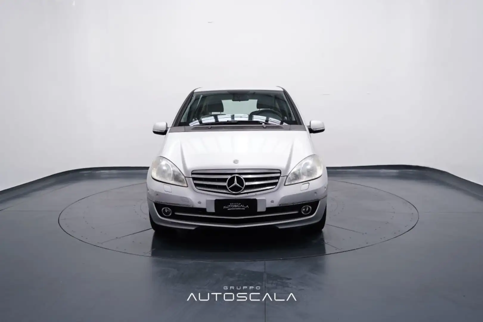 Mercedes-Benz A 180 CDI Automatic Premium Gris - 2