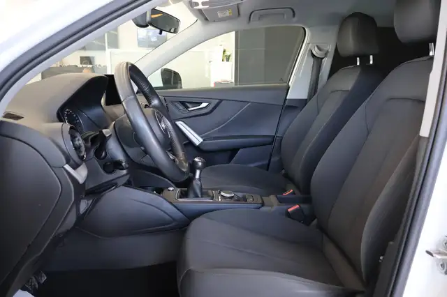 Audi Q2 view 10