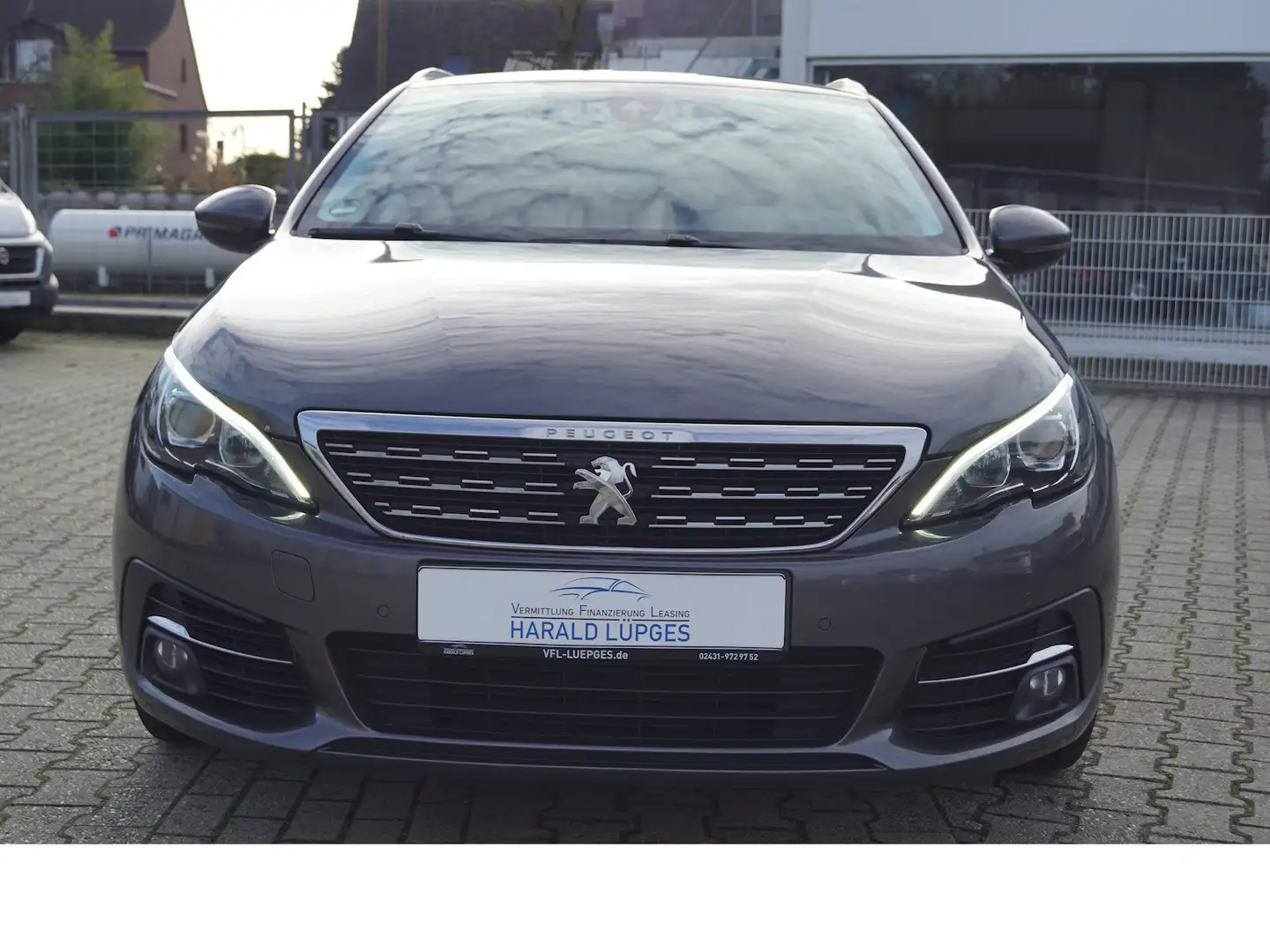 Peugeot 308 Allure, Automatik, Voll-Digitaler-Tacho, RFK Grau - 2