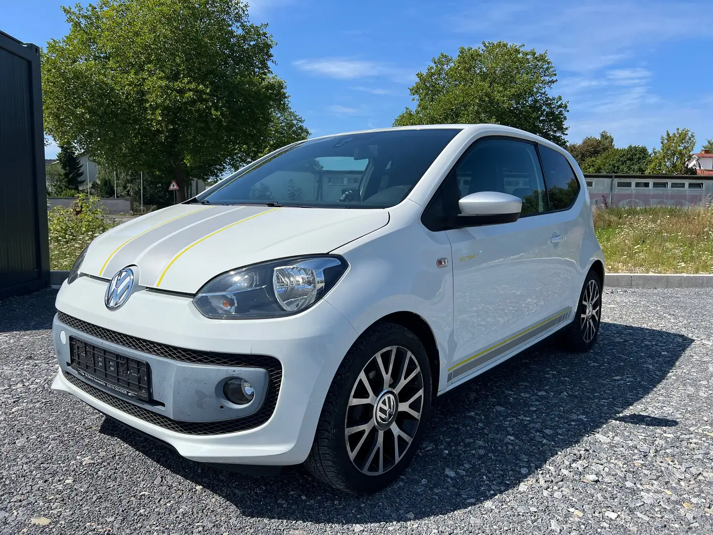 Volkswagen up! ASG street White - 1