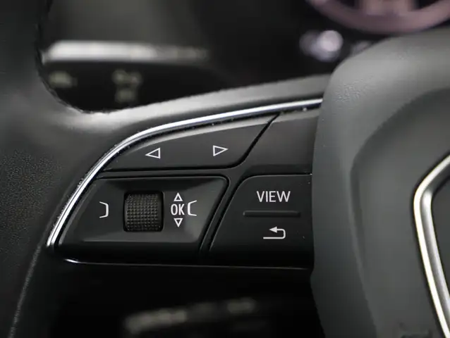 Audi Q2 view 12