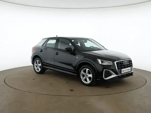 Audi Q2 view 2