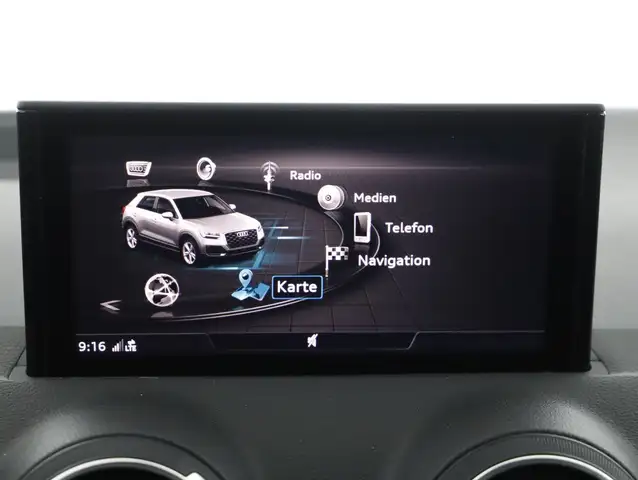 Audi Q2 view 15