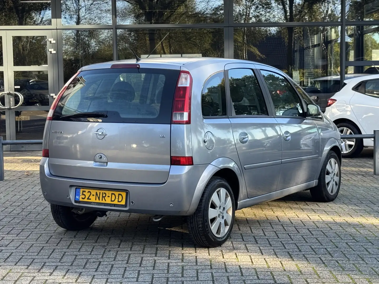 Opel Meriva 1.6-16V Cosmo Automaat/Trekhaak/Clima/Cruise/LM-Ve Gris - 2