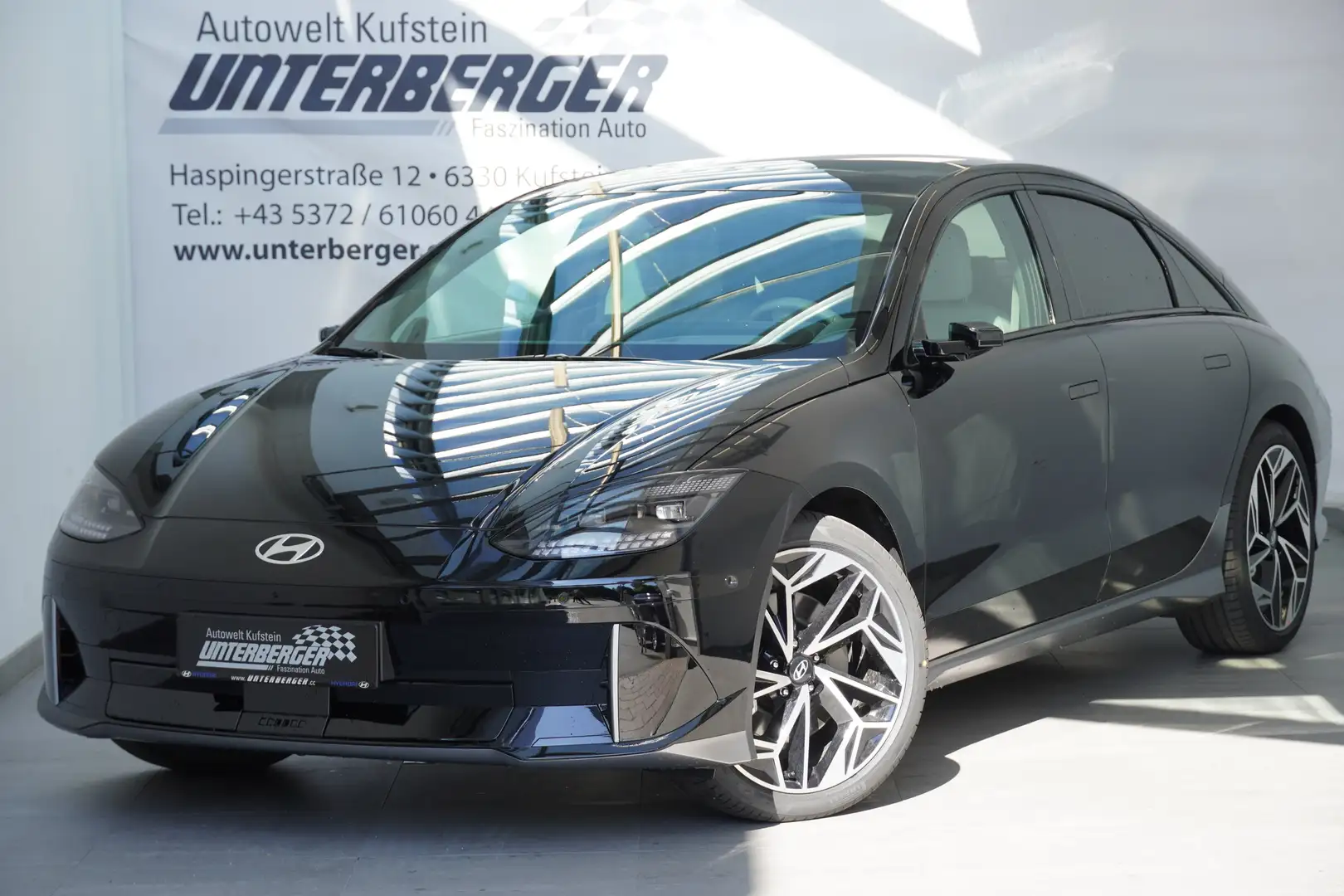 Hyundai IONIQ 6 TOP LINE Long Range 77,4 kWh 4WD i63t1-O2/ Schwarz - 2
