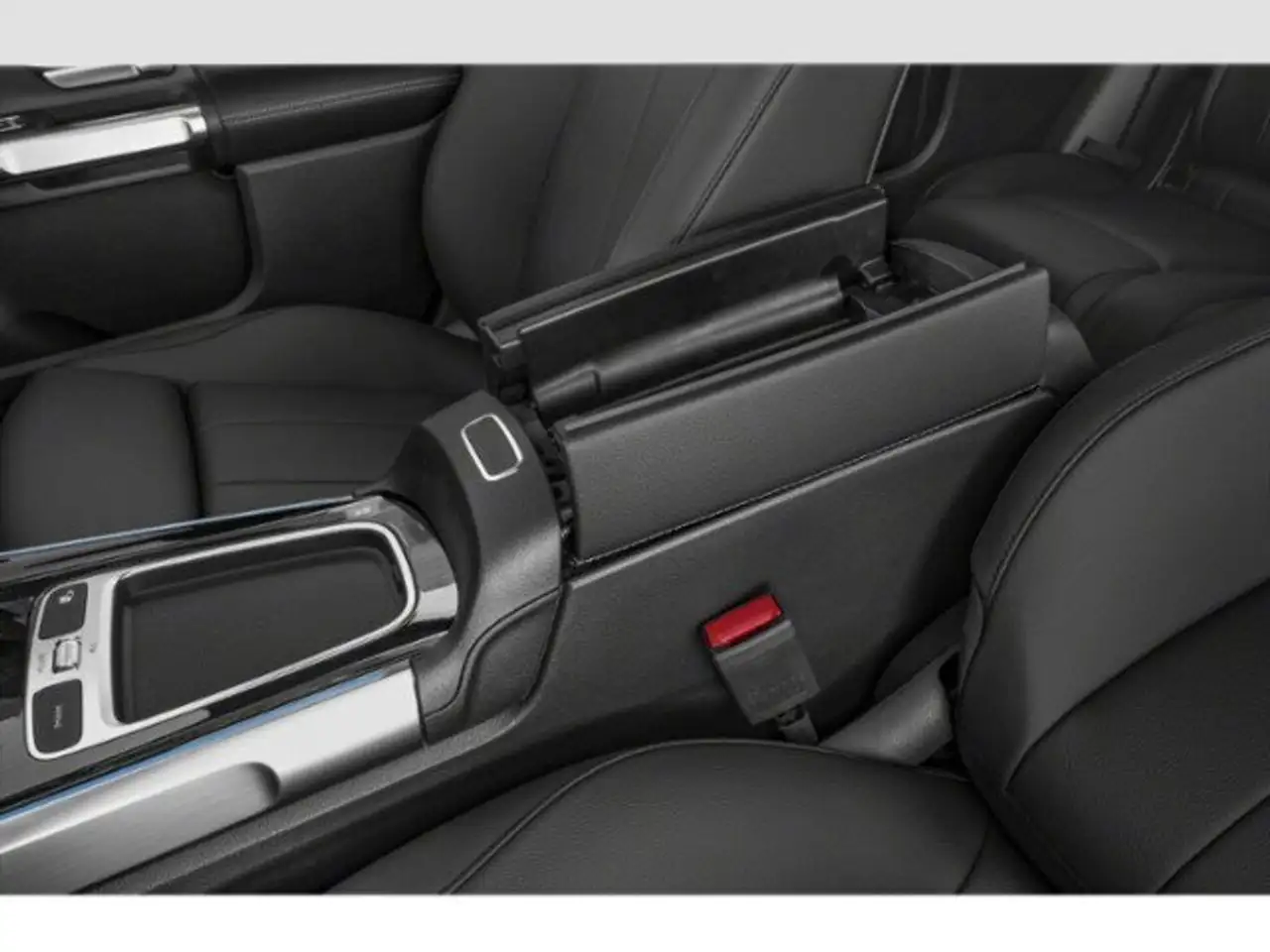 Mercedes-Benz GLB снимка Mercedes-Benz GLB