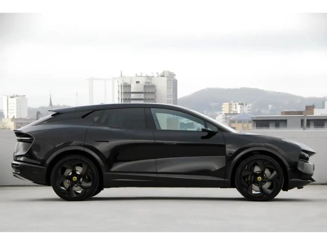 Lotus Eletre 2024