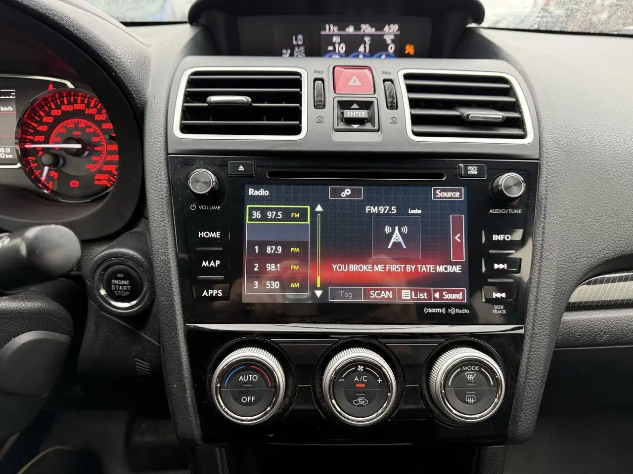 Subaru WRX снимка Subaru WRX