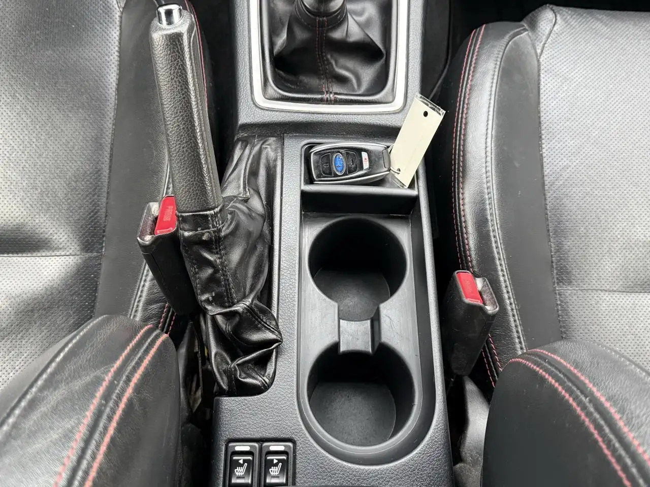 Subaru WRX снимка Subaru WRX