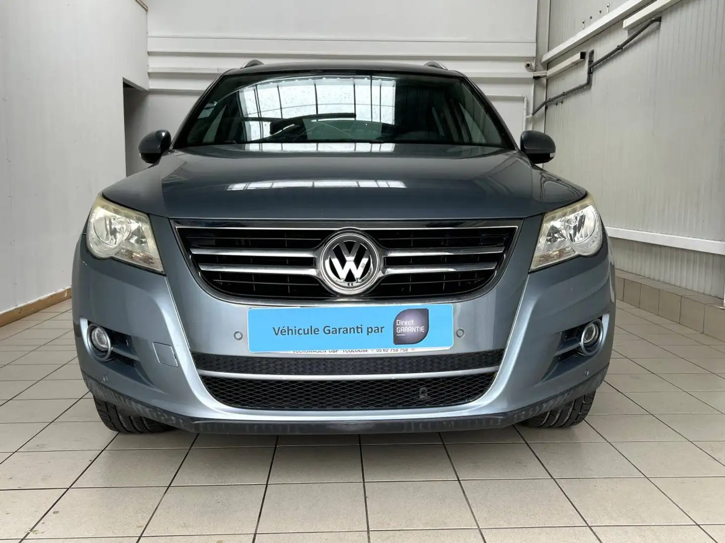 Volkswagen Tiguan 2.0 TDI 140ch FAP Sportline Gris - 2