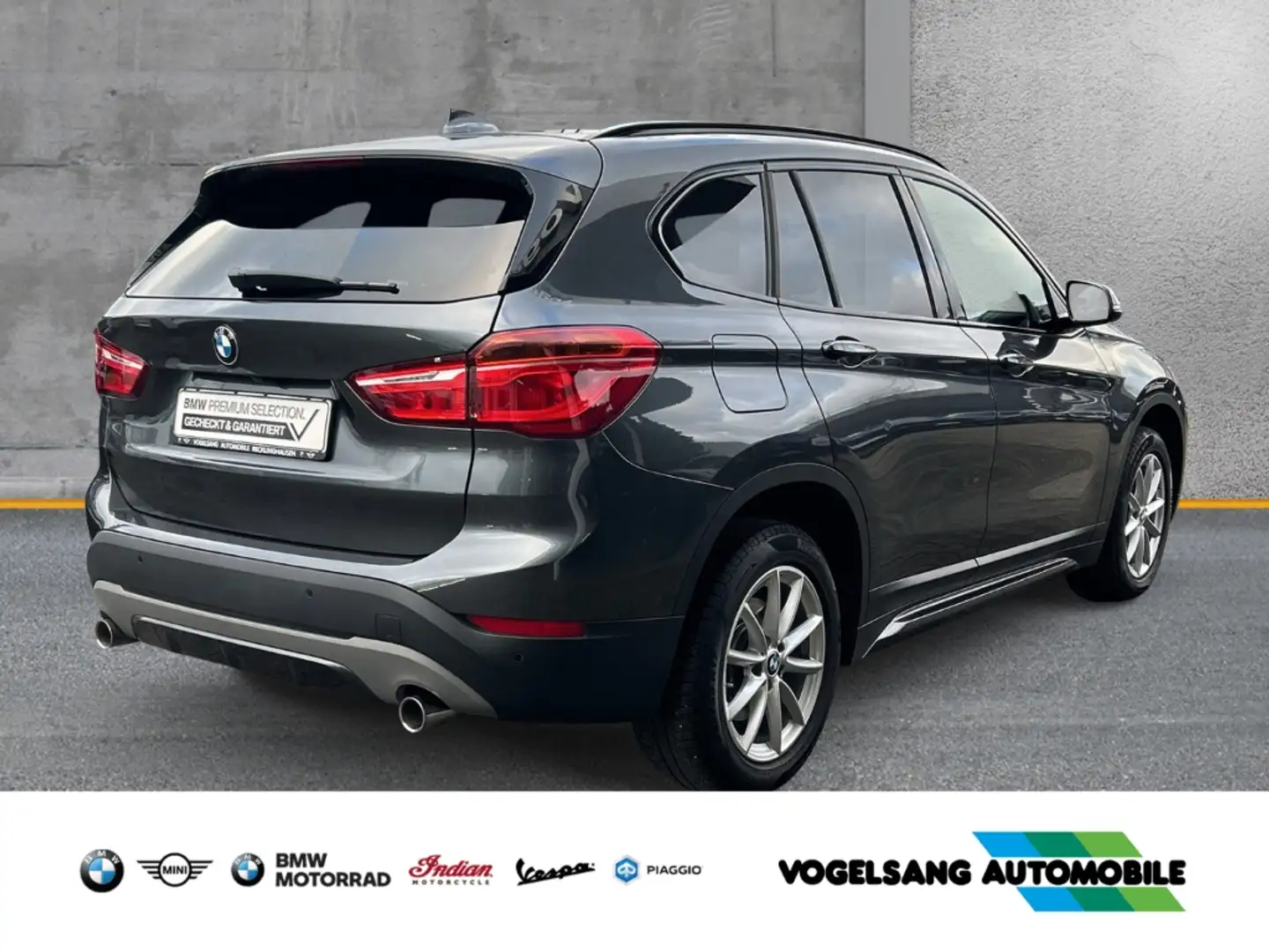 BMW X1 sDrive20i,Sport Line,Panodach,HeadUp,Rückfahrk. Grau - 2