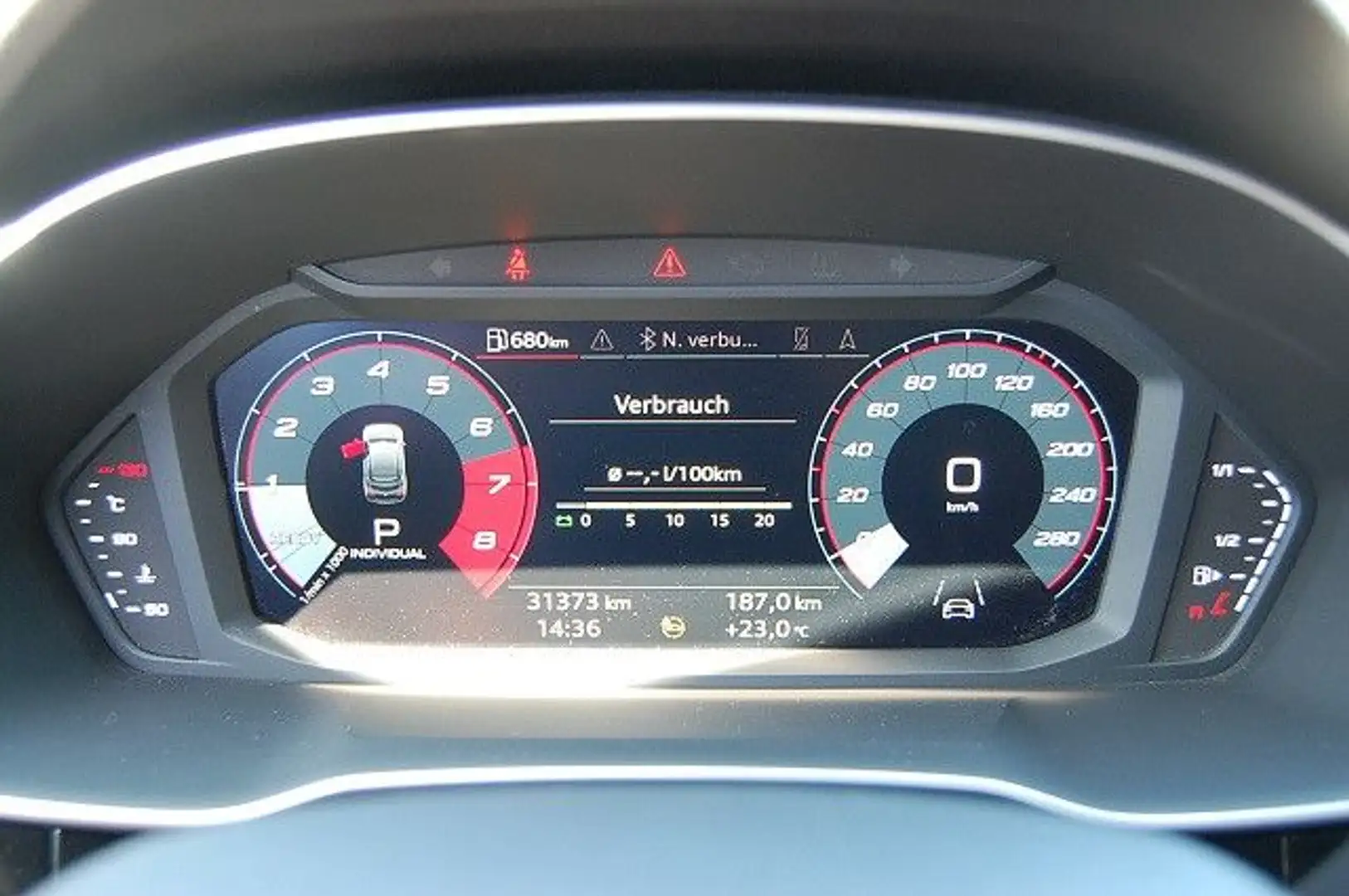 Audi Q3 Sportback S line ACC GJR PDC LED APP Alu 18" Schwarz - 2