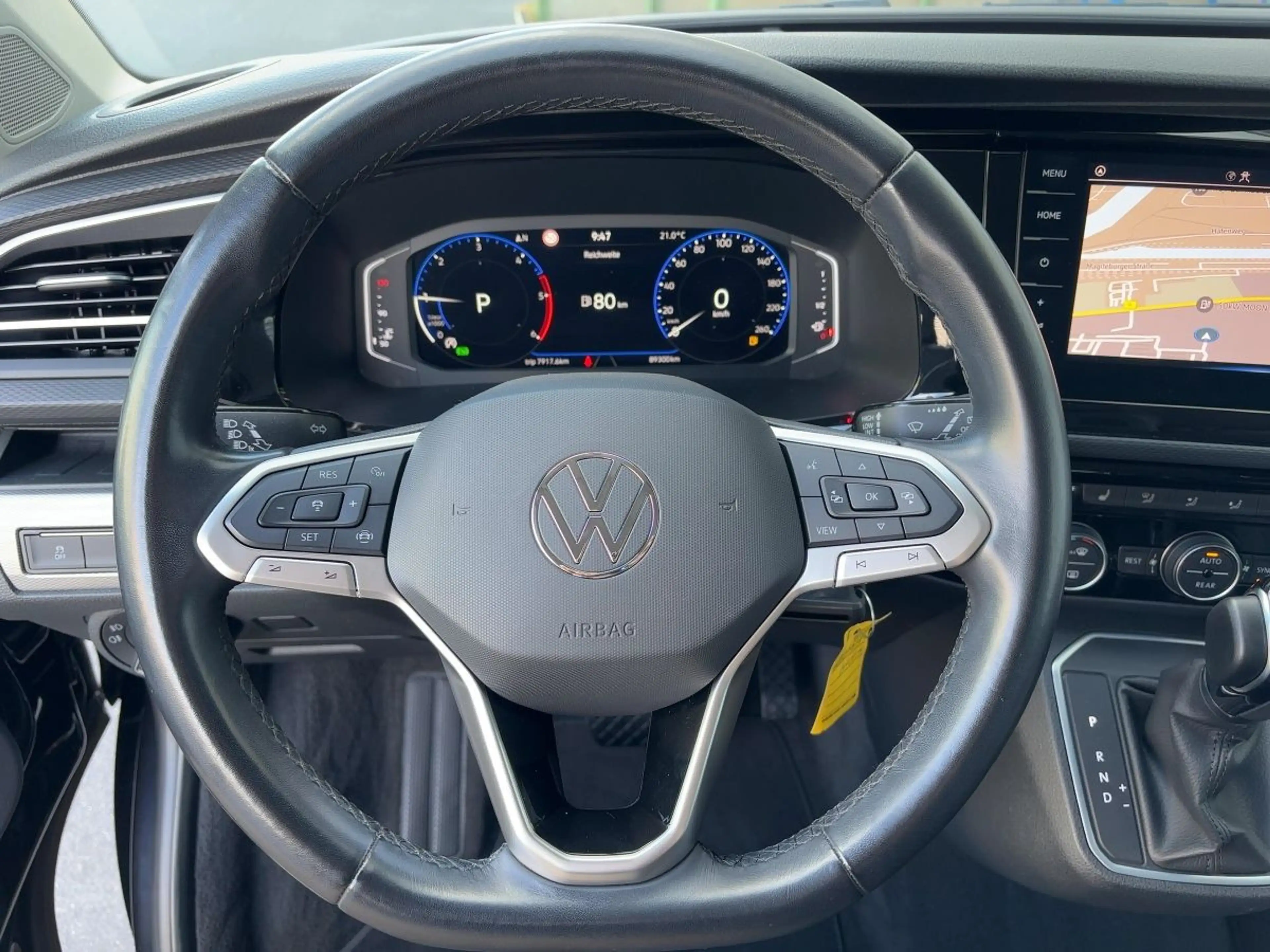 Volkswagen T6.1 Multivan Comfortline — photo 9