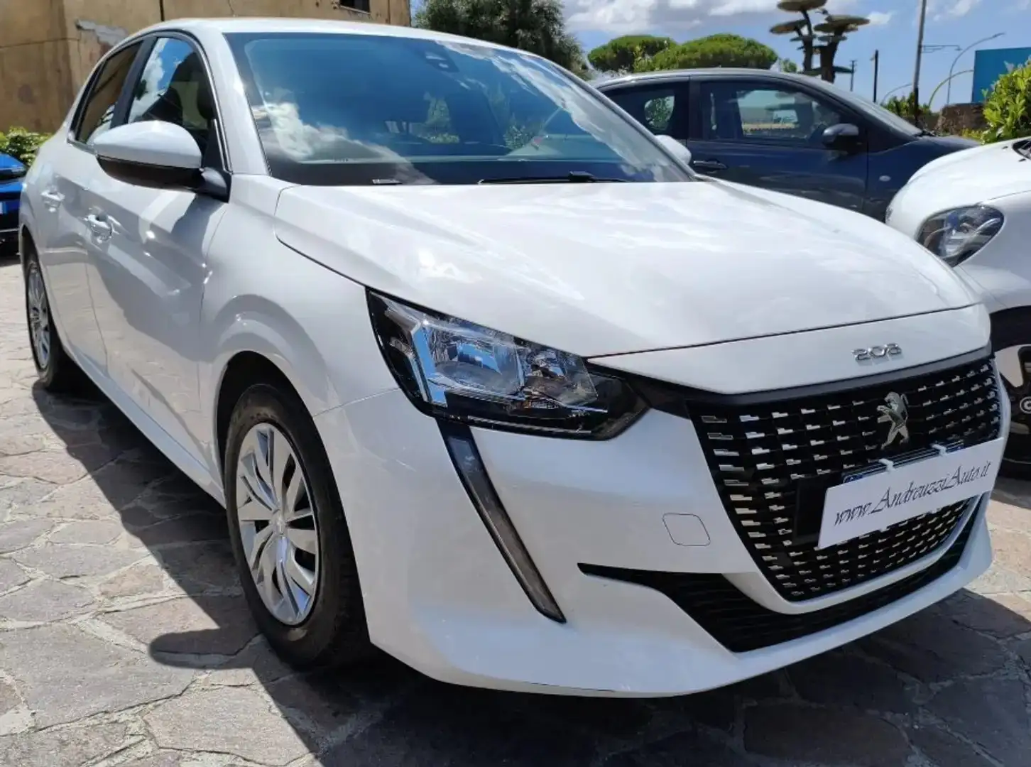 Peugeot 208 1.2 puretech Active Pack s&s Weiß - 1