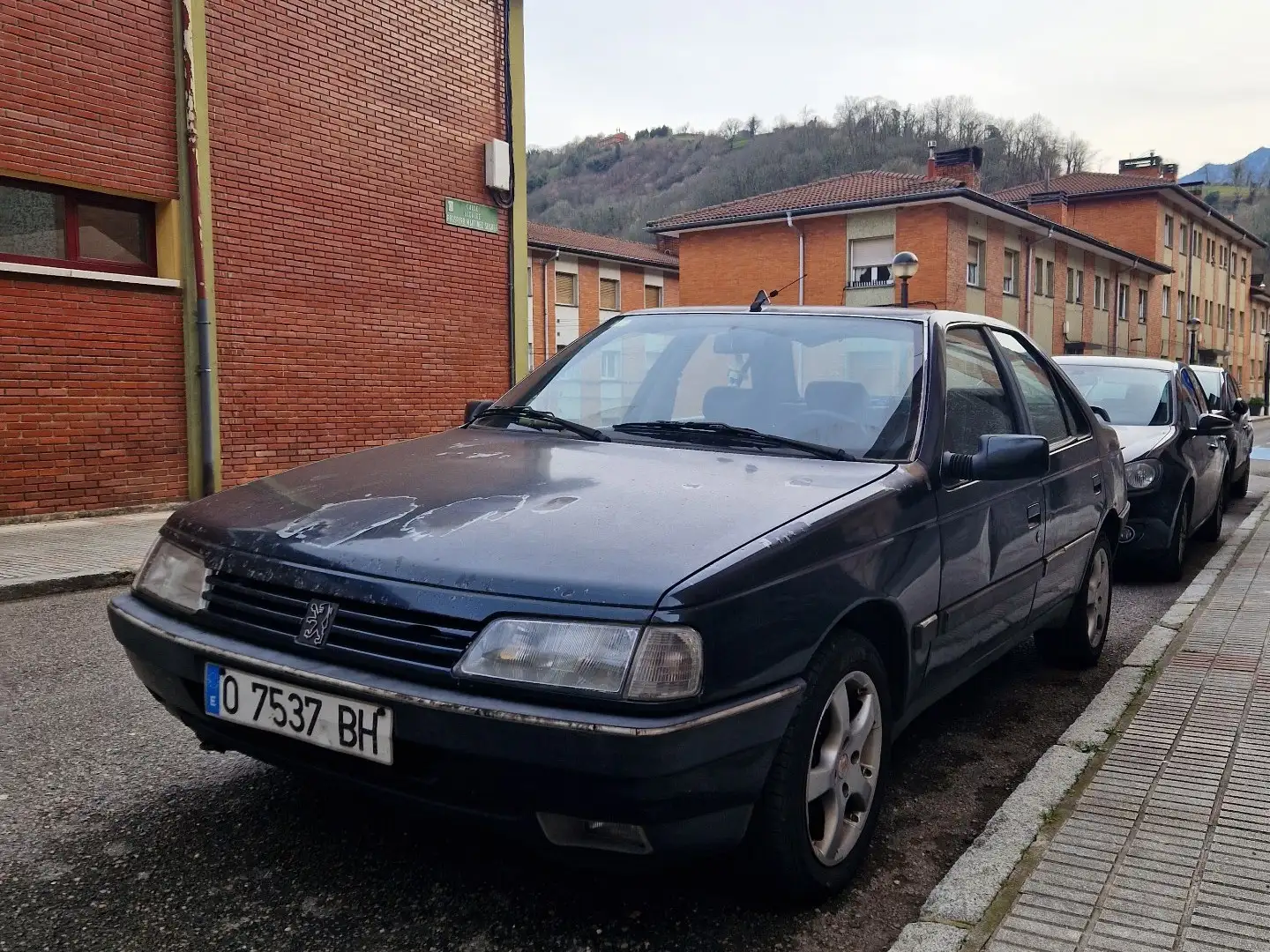 Peugeot 405 Break 1.9 TD Embassy - 1