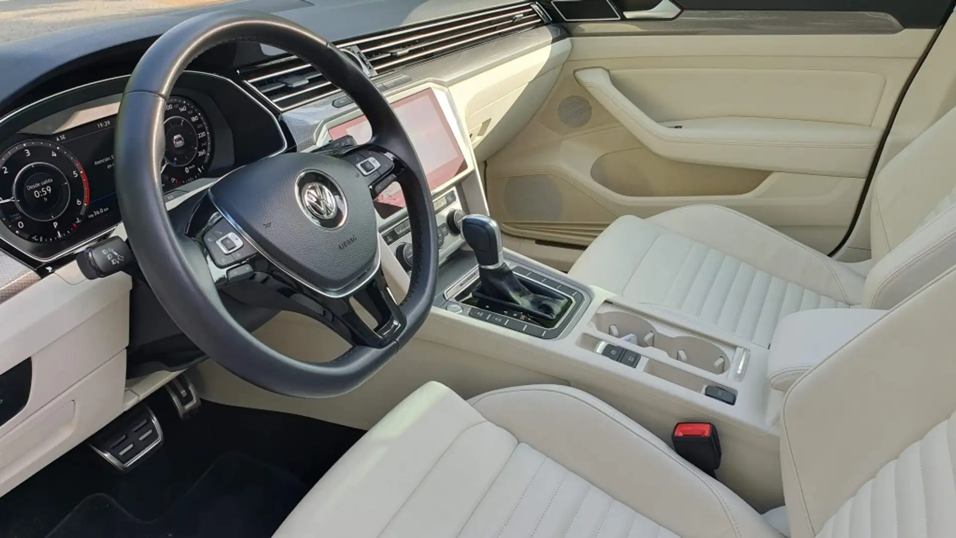 Volkswagen Passat Alltrack 2.0TDI 4Motion DSG 140kW Bleu - 2
