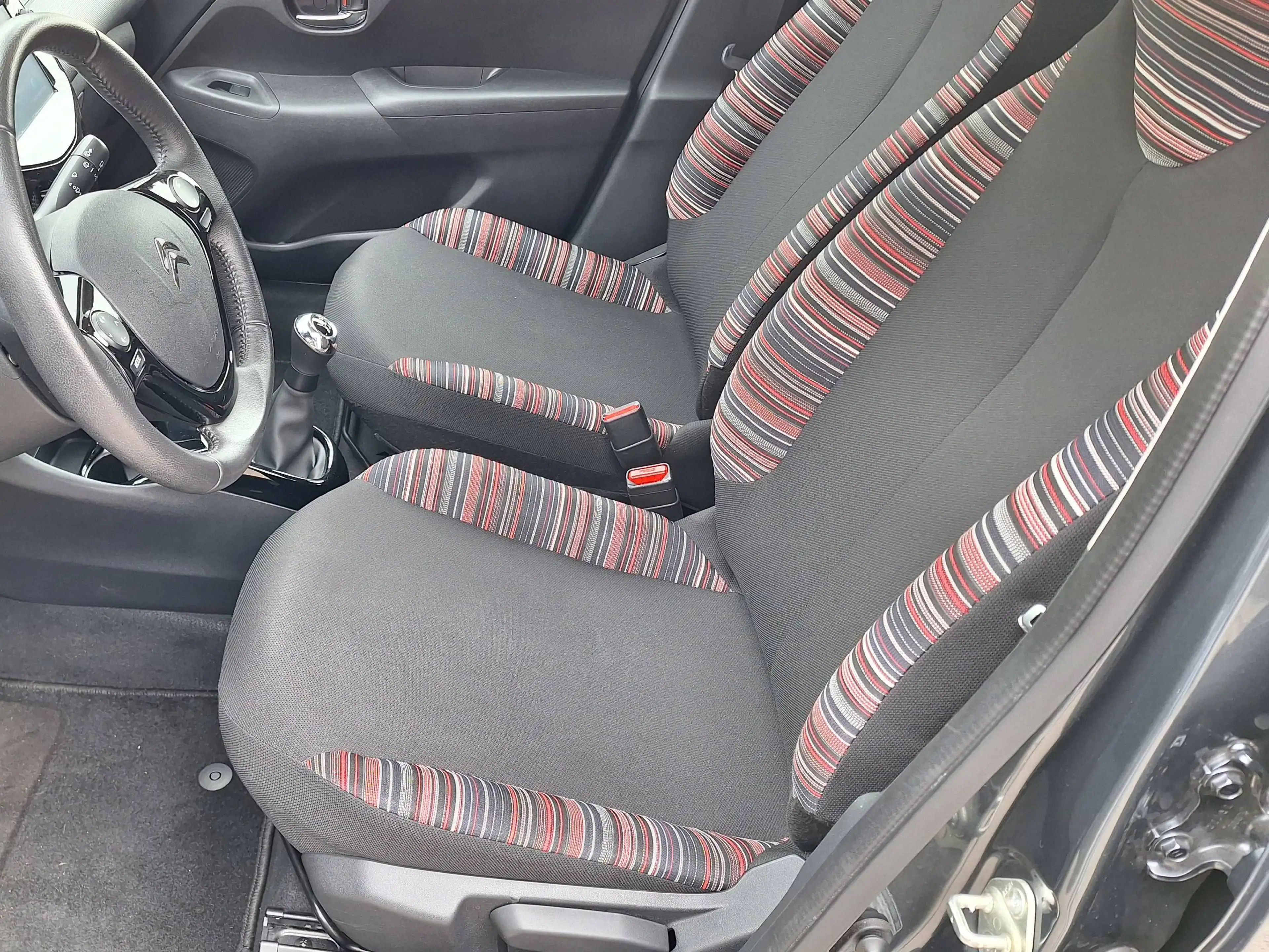 Citroen C1 1.0 VTi Shine Camera / Climate Control / Carplay Ned Auto — photo 9