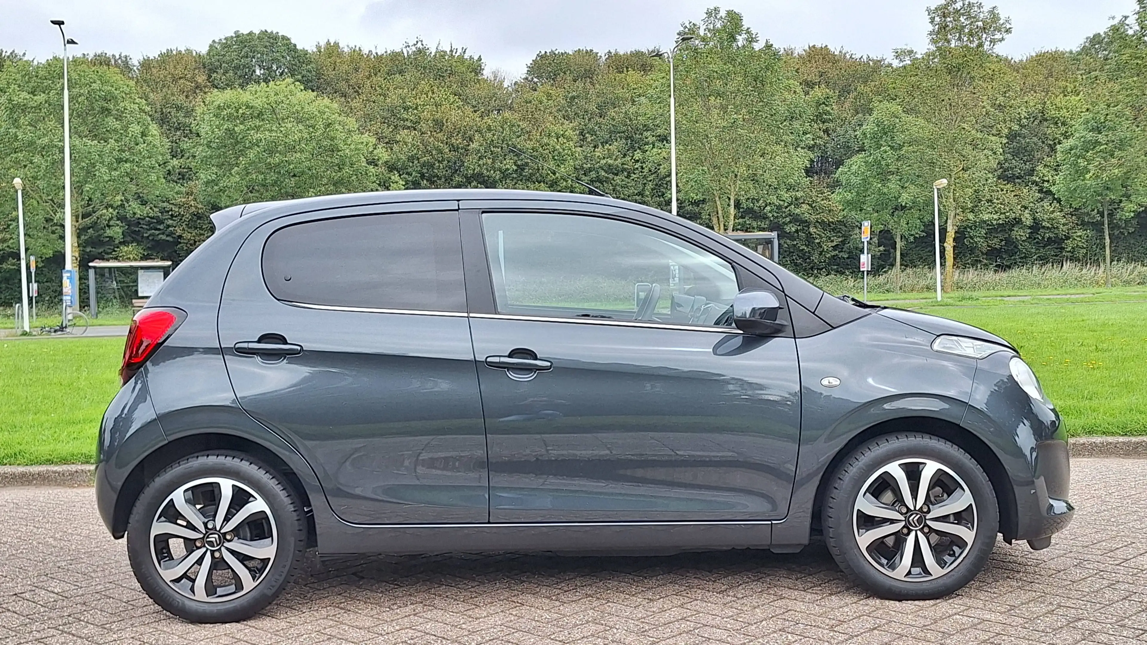 Citroen C1 1.0 VTi Shine Camera / Climate Control / Carplay Ned Auto — photo 3