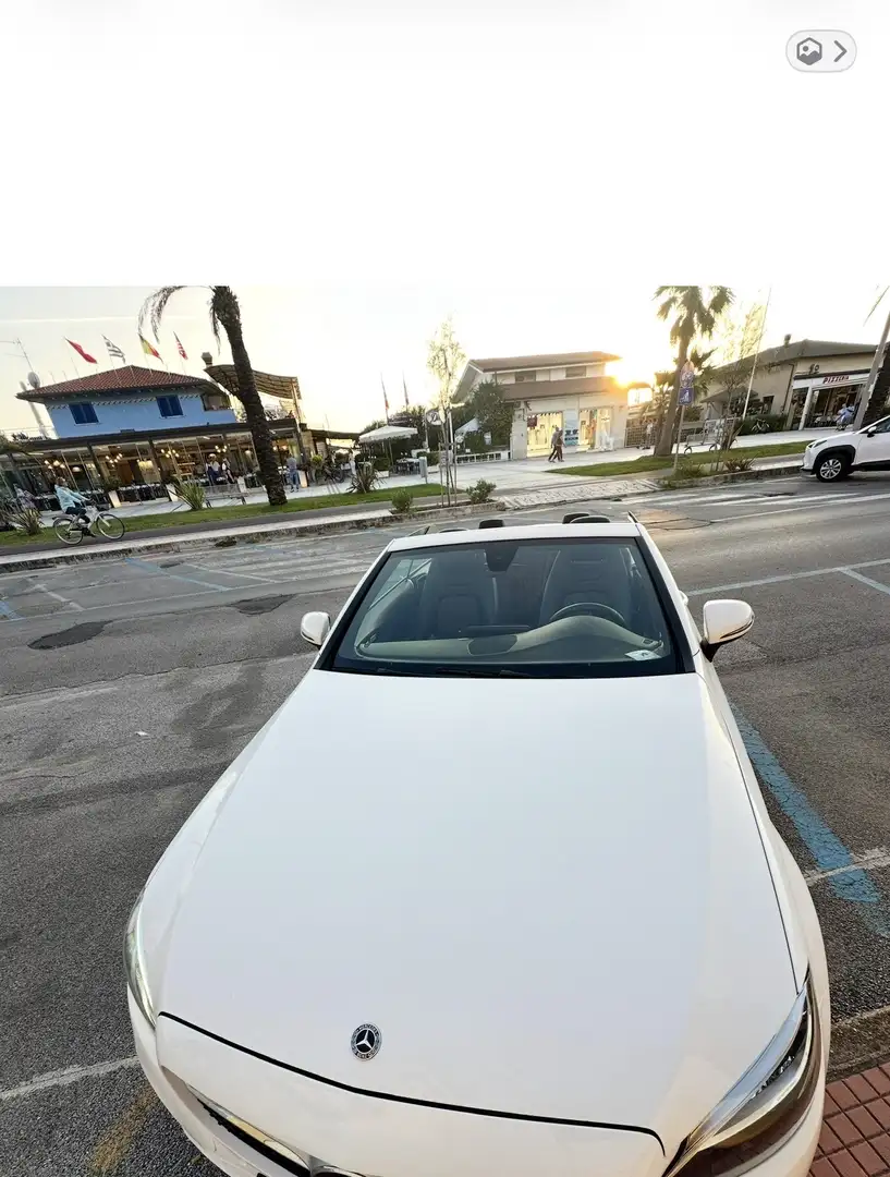 Mercedes-Benz CE 220 Premium 4 Matic - 2