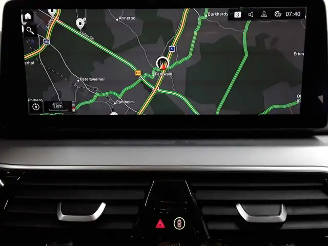 BMW 5 Series view 12