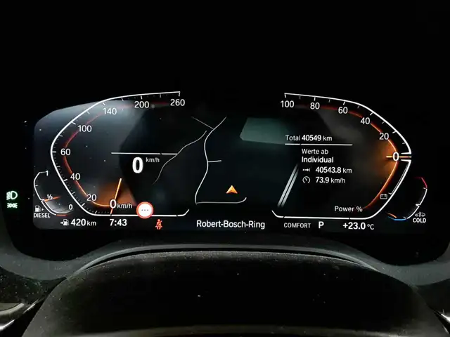 BMW 5 Series view 11