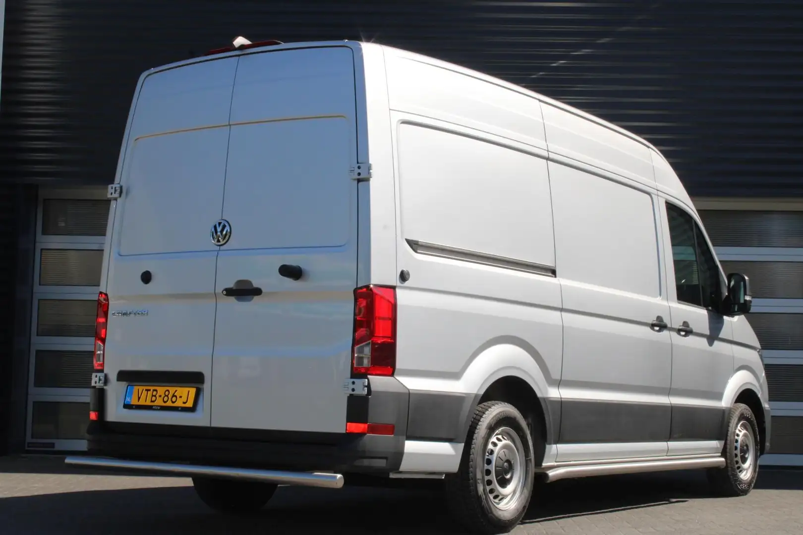 Volkswagen Crafter 30 2.0 TDI 102pk L3H3 Trendline | Cruise Control | Argent - 2