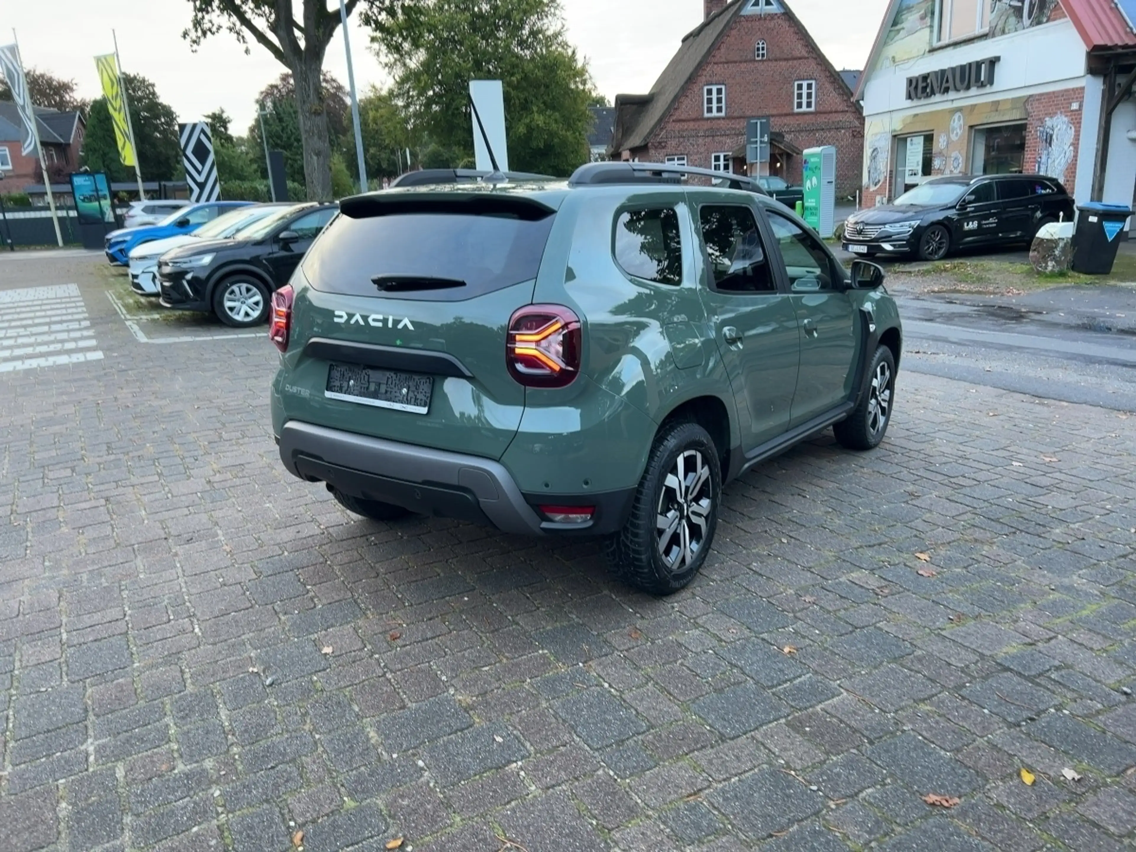 Dacia Duster TCe 150 EDC Journey 2WD *Automatik* — photo 4