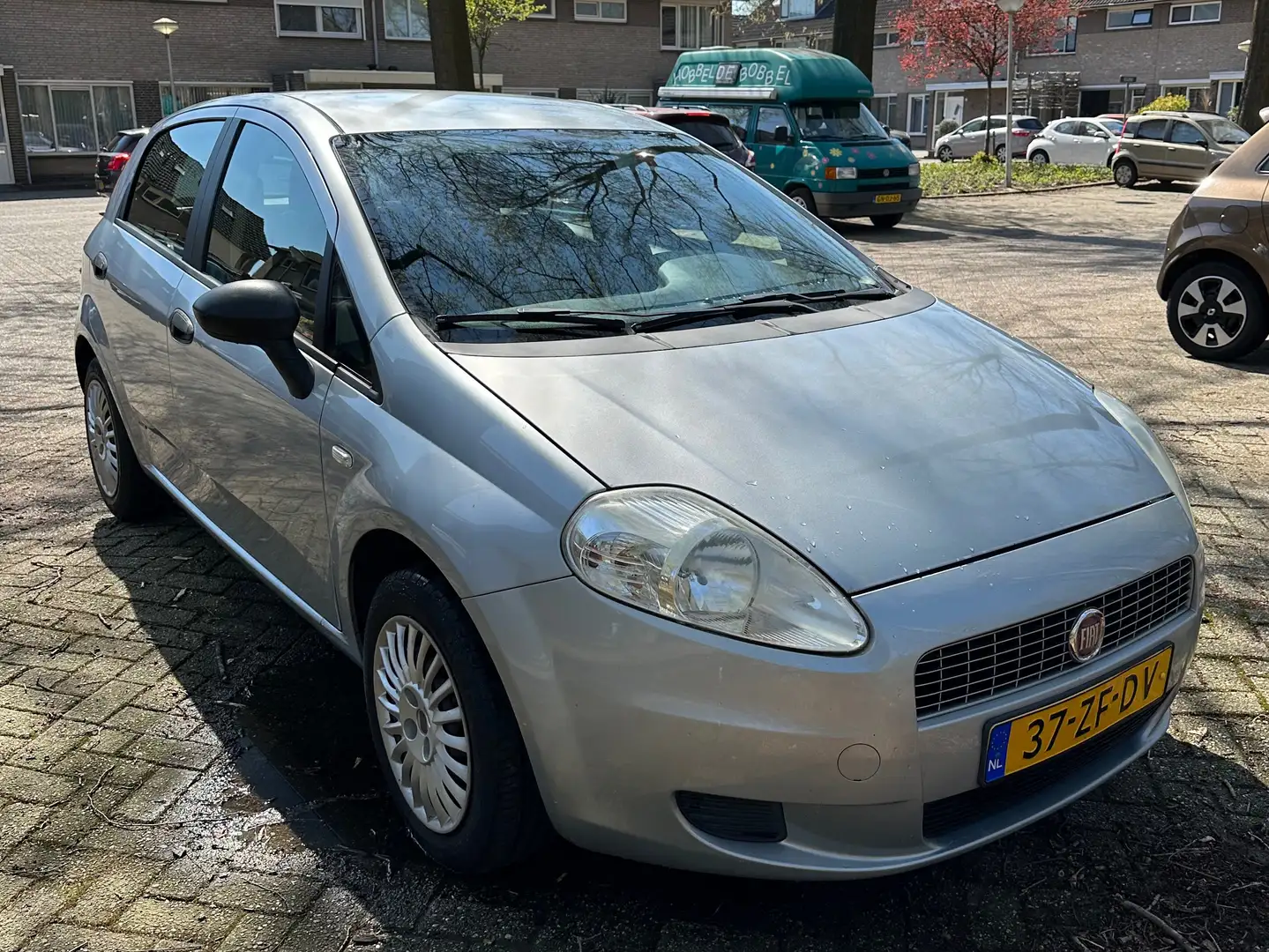 Fiat Punto Punto 1.2 Active Gris - 1