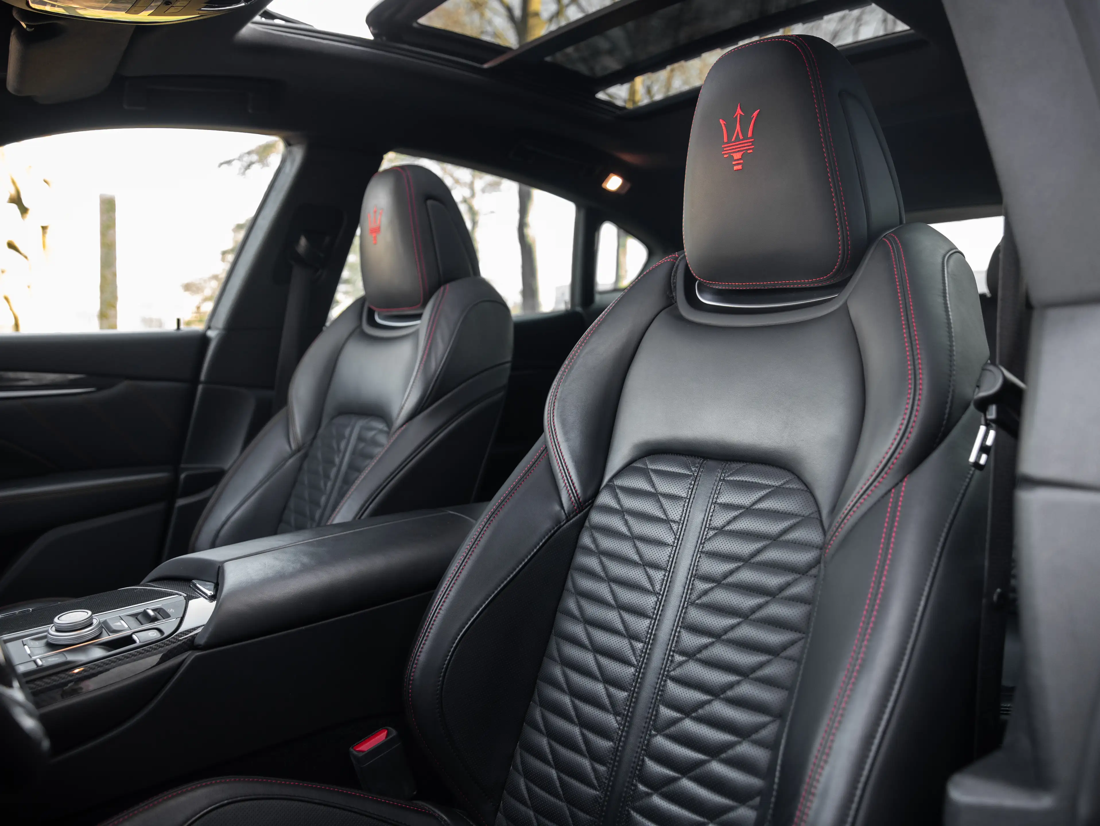 Maserati Levante SQ4 VULCANO 'ONE OF 150' - LIMITED EDITION — photo 8