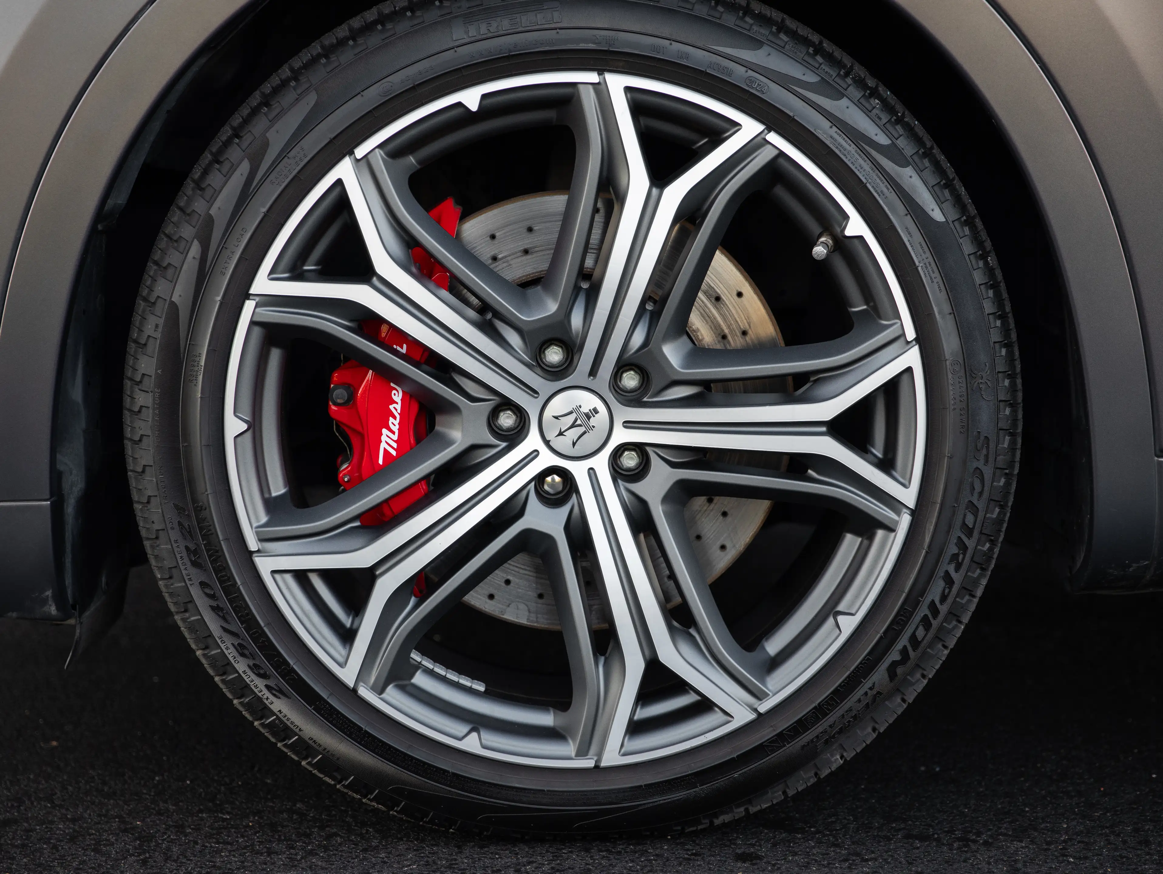 Maserati Levante SQ4 VULCANO 'ONE OF 150' - LIMITED EDITION — photo 12