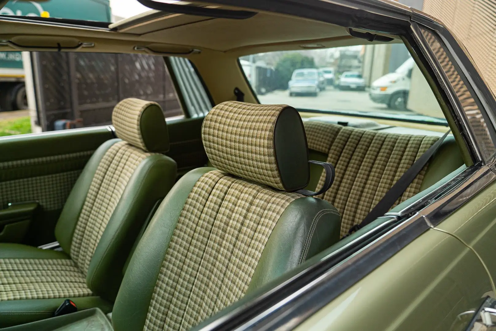 Mercedes-Benz SLC 500 Vert - 2