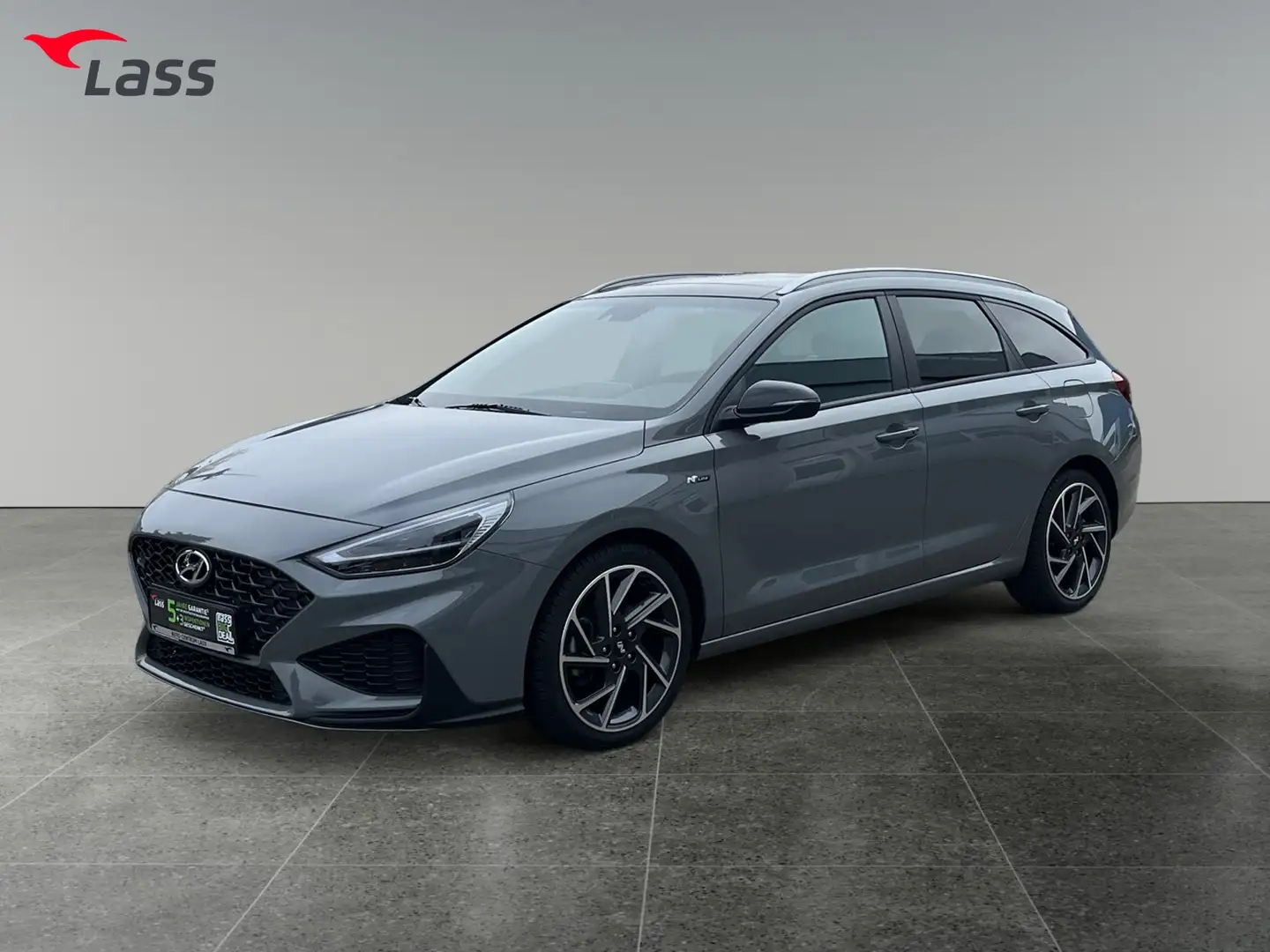 Hyundai i30 cw 1.5 T-GDI N-Line Pano+LED+DAB+Navi+Klima Gris - 2