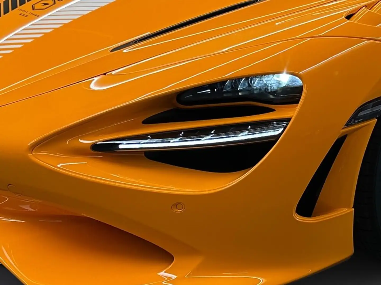 McLaren 750S Spider 60th Anniversary *1 of 60* Orange - 2