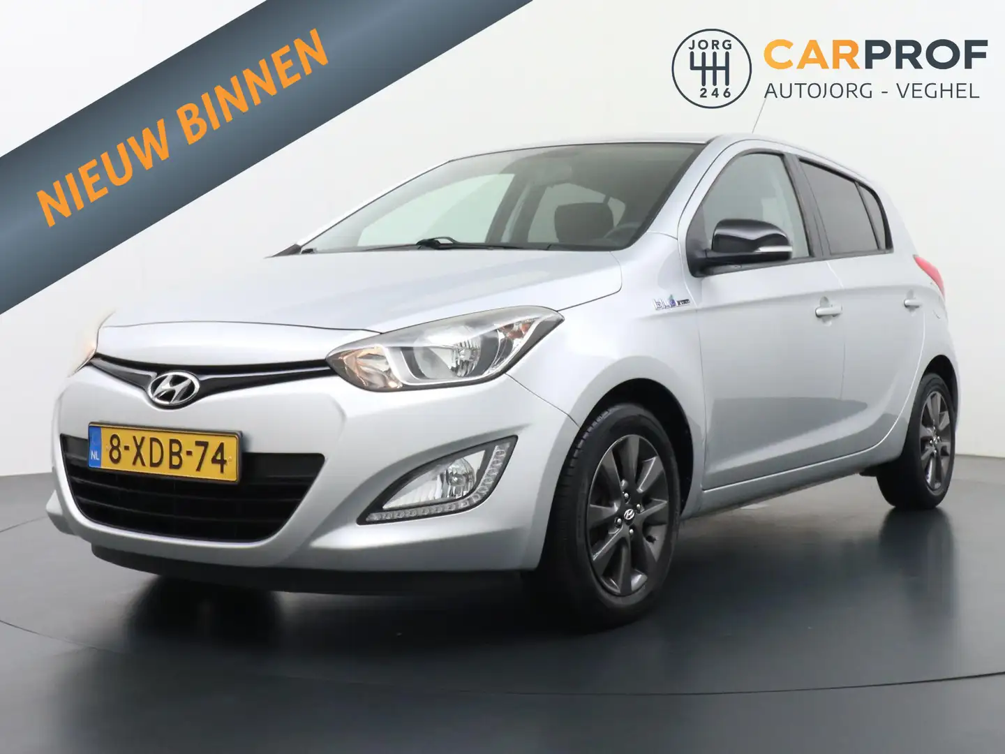 Hyundai i20 1.2i Go! Grijs - 1