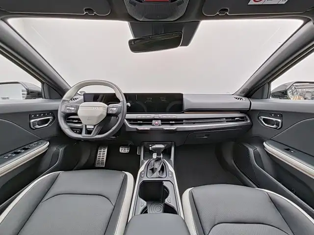 Kia K4 view 12