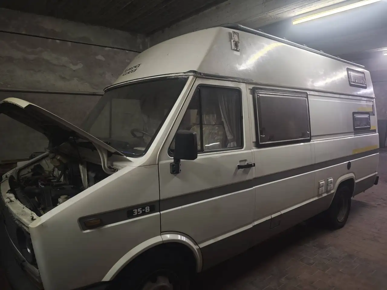 Iveco Daily 35-8, foto 1